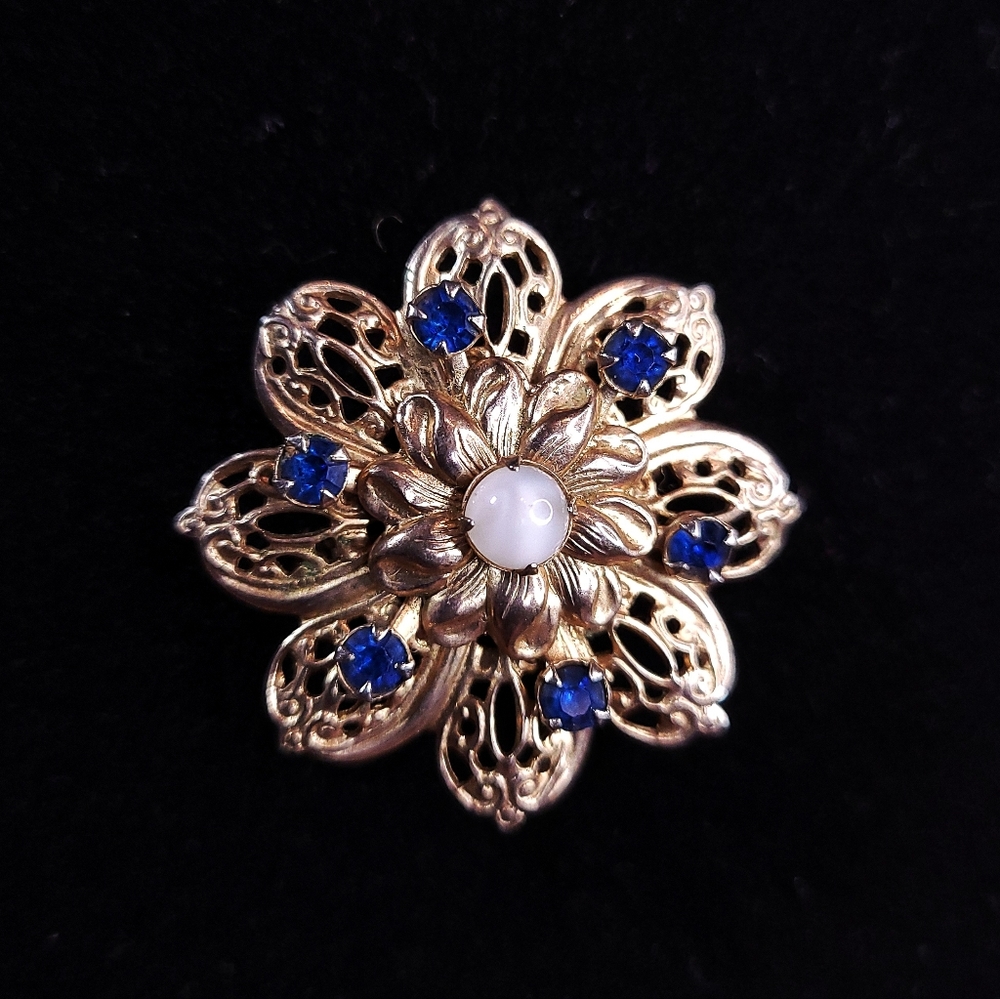Elegant Gold and Blue Floral Brooch